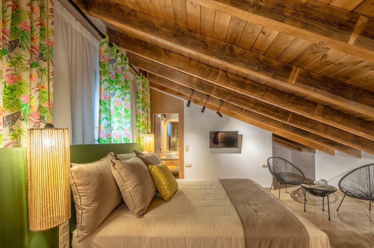 Ivoni Villa, An Iconic Summer Retreat, By Thinkvilla Perama  Exterior photo