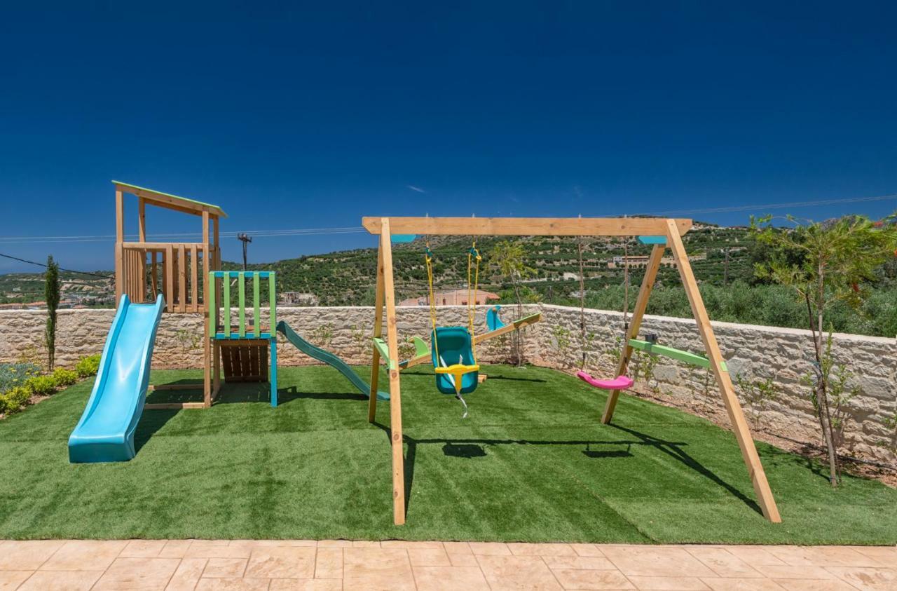 Ivoni Villa, An Iconic Summer Retreat, By Thinkvilla Perama  Exterior photo